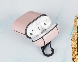 Bouletta AirPods Case Jupp Hooked Leather AirPods 1 and AirPods 2 Case Premium Koruma