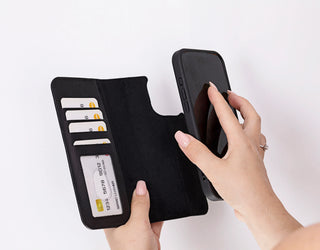 Bouletta Phone Case Black Liluri iPhone 16 Pro Detachable Leather Wallet Case Premium Koruma