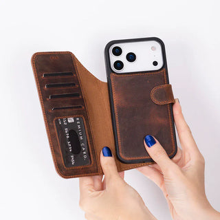 Bouletta Phone Case Magic iPhone 17 Pro Leather Detachable Wallet Case Premium Koruma