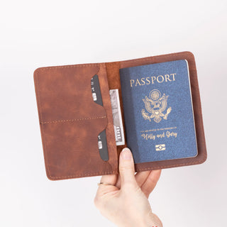 Bouletta Passport Wallet Viaggio Leather Passport Wallet Premium Koruma